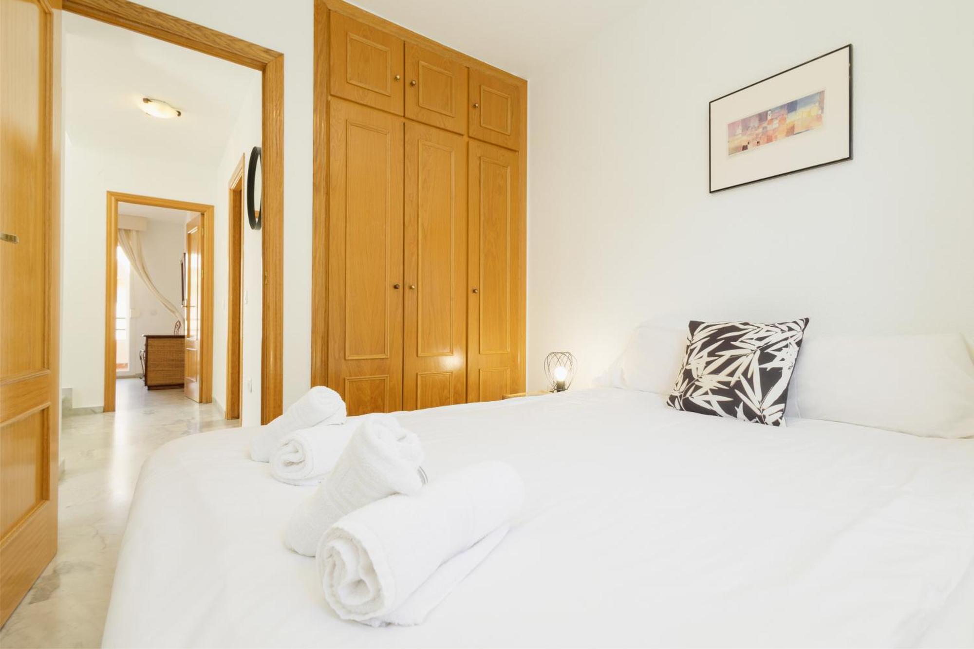 Beautiful Townhouse Walking Distance To The Beach In Costabella, Marbella Dış mekan fotoğraf