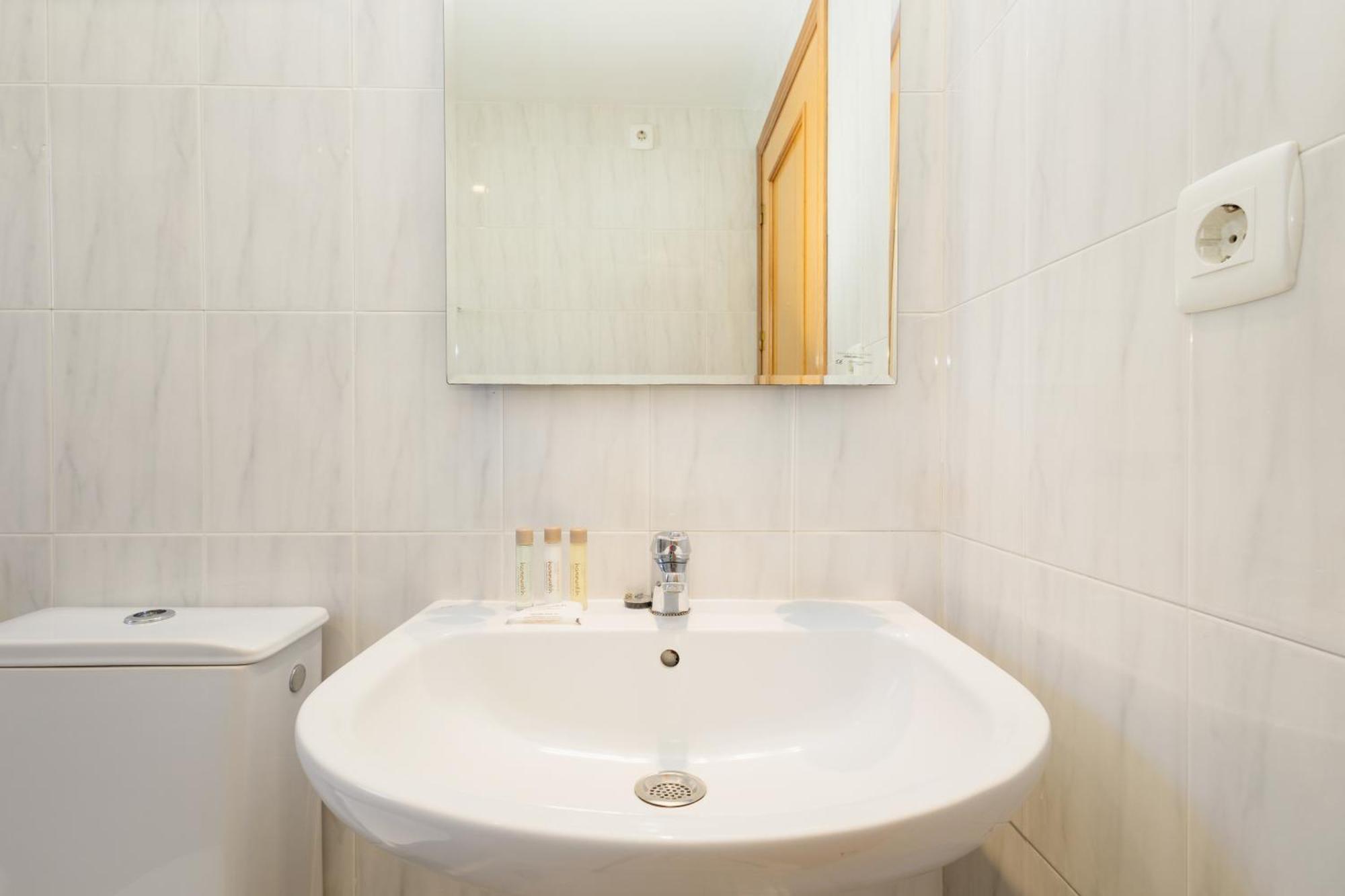 Beautiful Townhouse Walking Distance To The Beach In Costabella, Marbella Dış mekan fotoğraf