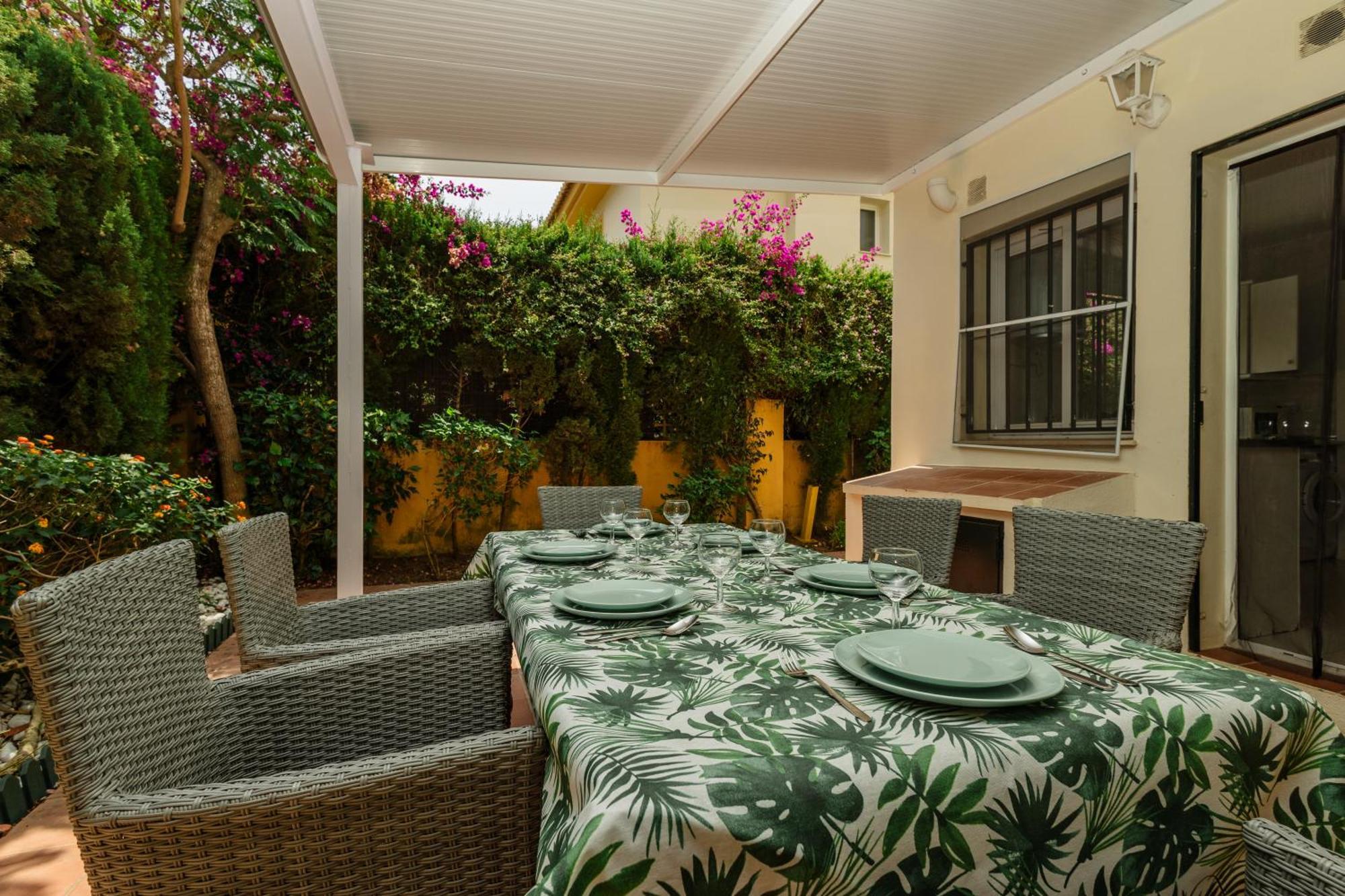 Beautiful Townhouse Walking Distance To The Beach In Costabella, Marbella Dış mekan fotoğraf