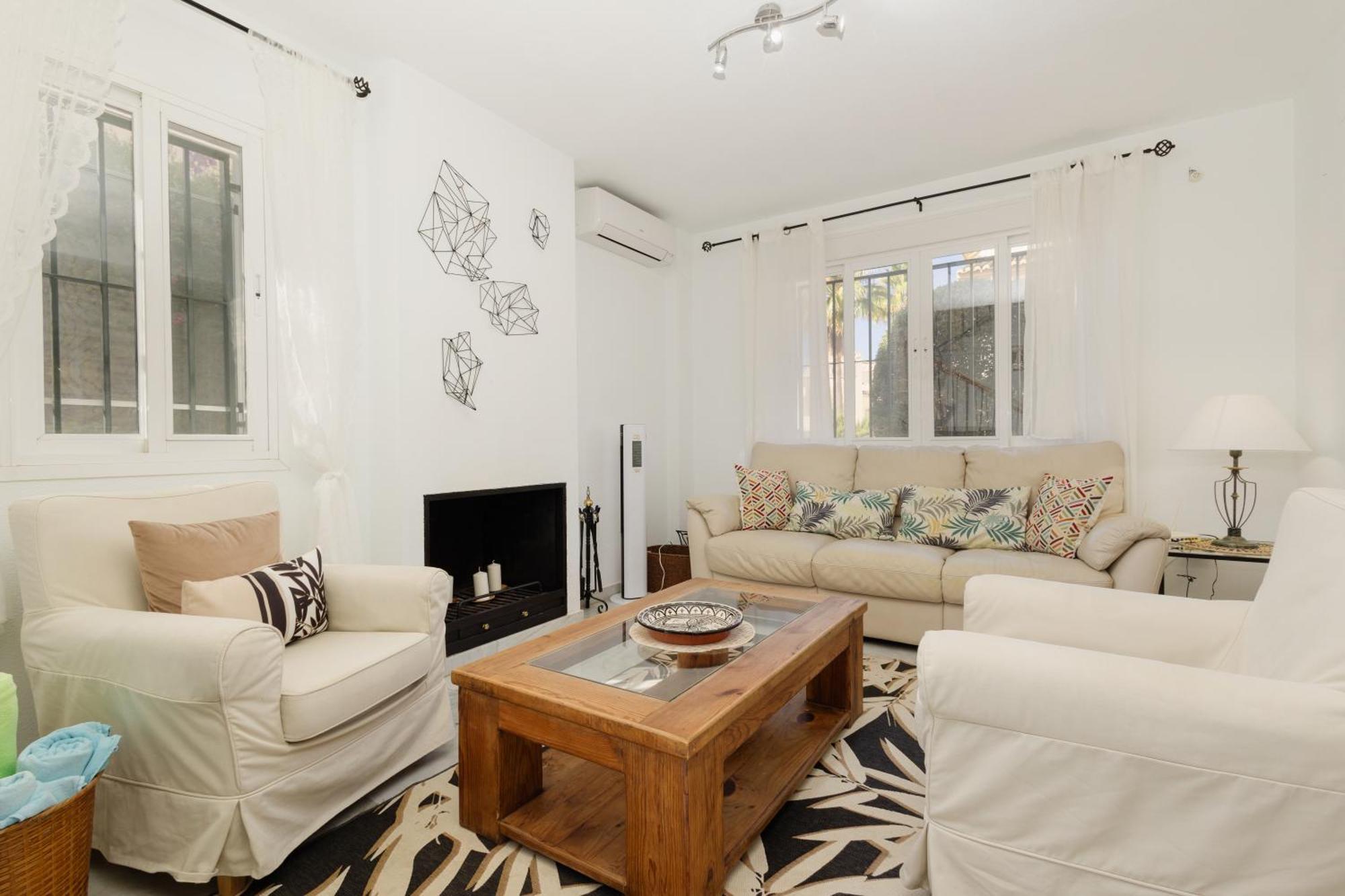 Beautiful Townhouse Walking Distance To The Beach In Costabella, Marbella Dış mekan fotoğraf