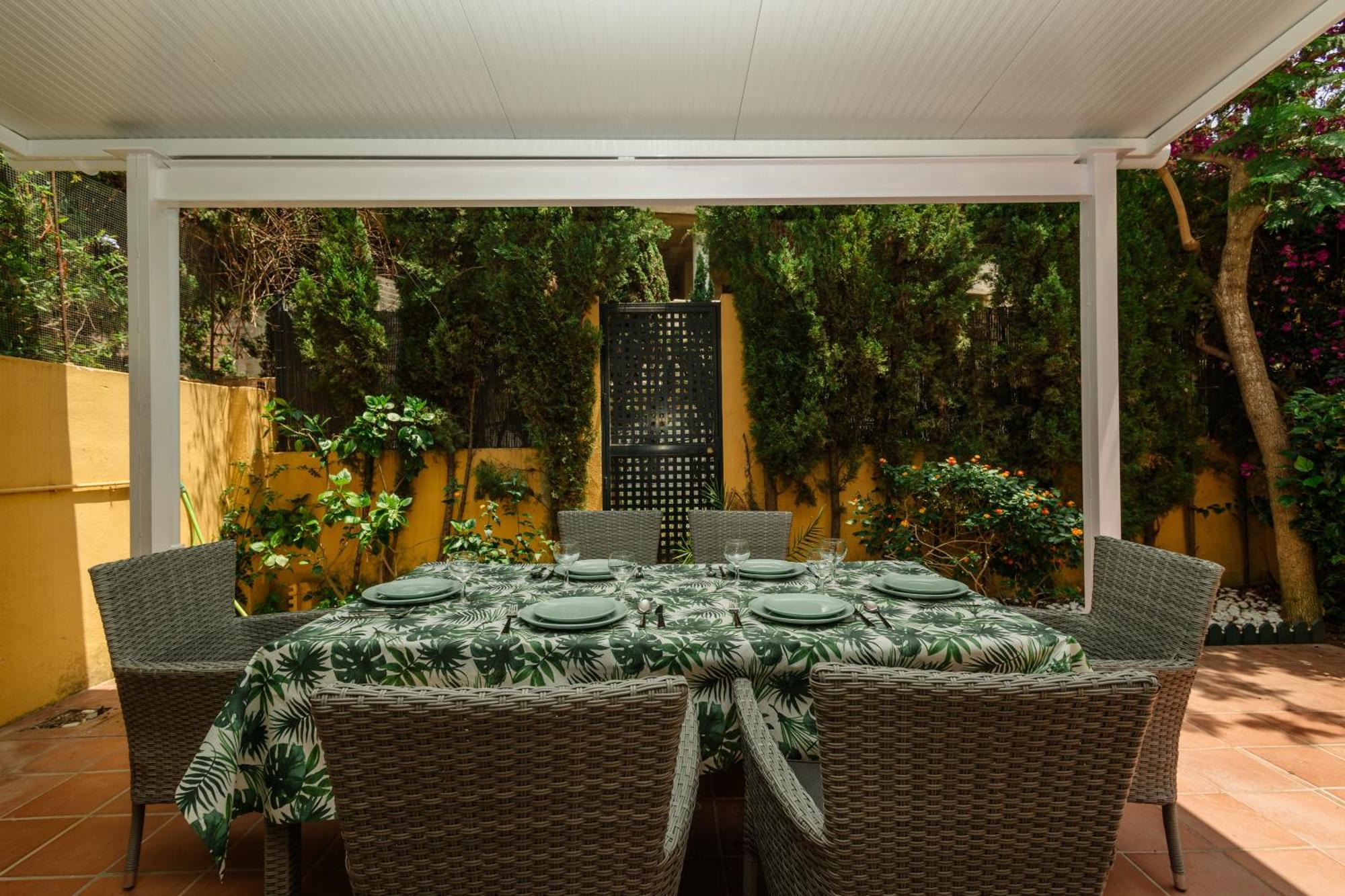 Beautiful Townhouse Walking Distance To The Beach In Costabella, Marbella Dış mekan fotoğraf