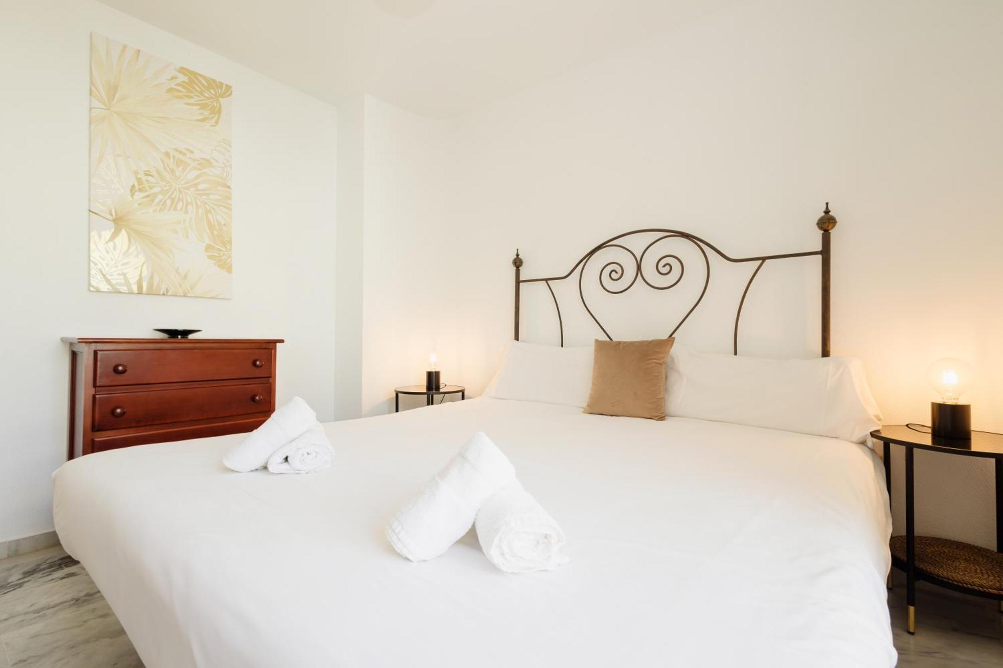 Beautiful Townhouse Walking Distance To The Beach In Costabella, Marbella Dış mekan fotoğraf