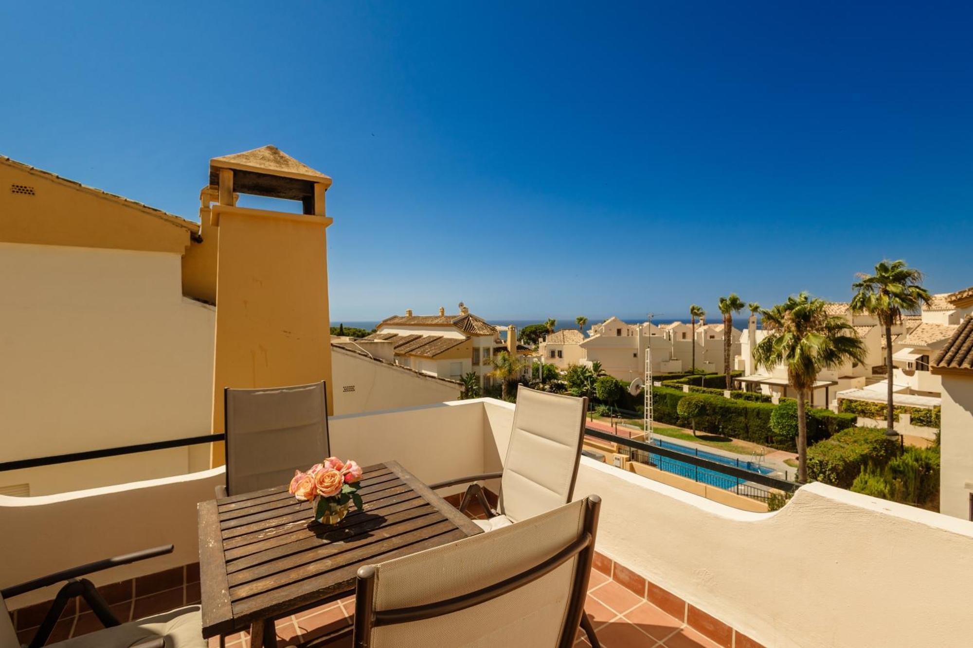 Beautiful Townhouse Walking Distance To The Beach In Costabella, Marbella Dış mekan fotoğraf